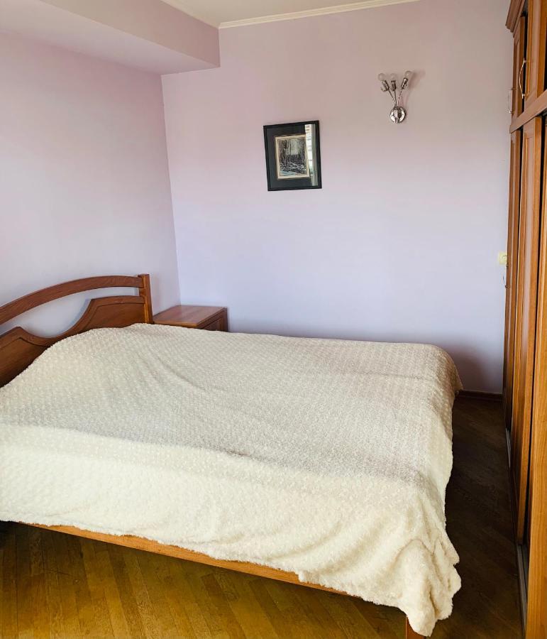 Cozy Apartment Near Republic Square Jerevan Buitenkant foto